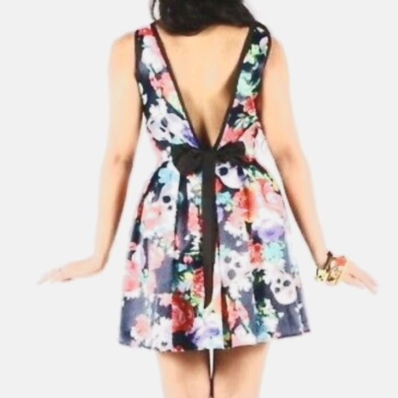 Iron Fist Dresses & Skirts - ROAMING HEARTS DRESS BY IRON FIST WITH A SKULL AND FLOWER PRINT NWOT